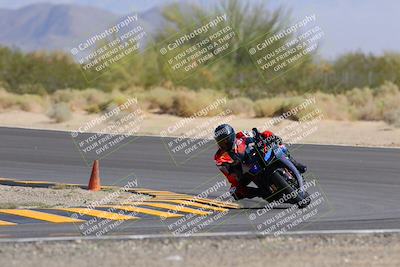 media/Oct-08-2022-SoCal Trackdays (Sat) [[1fc3beec89]]/Turn 10 (945am)/